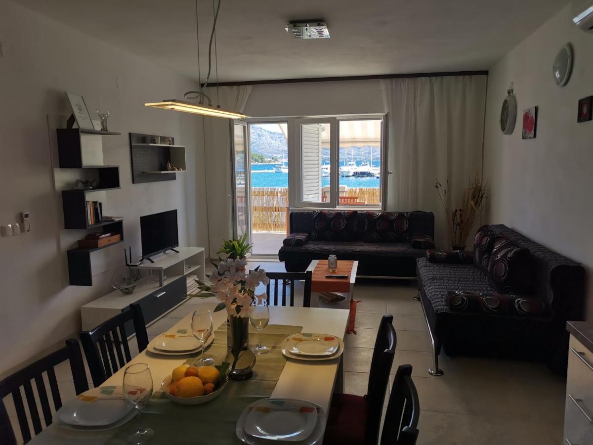 Apartments Lumbardina Lumbarda Buitenkant foto