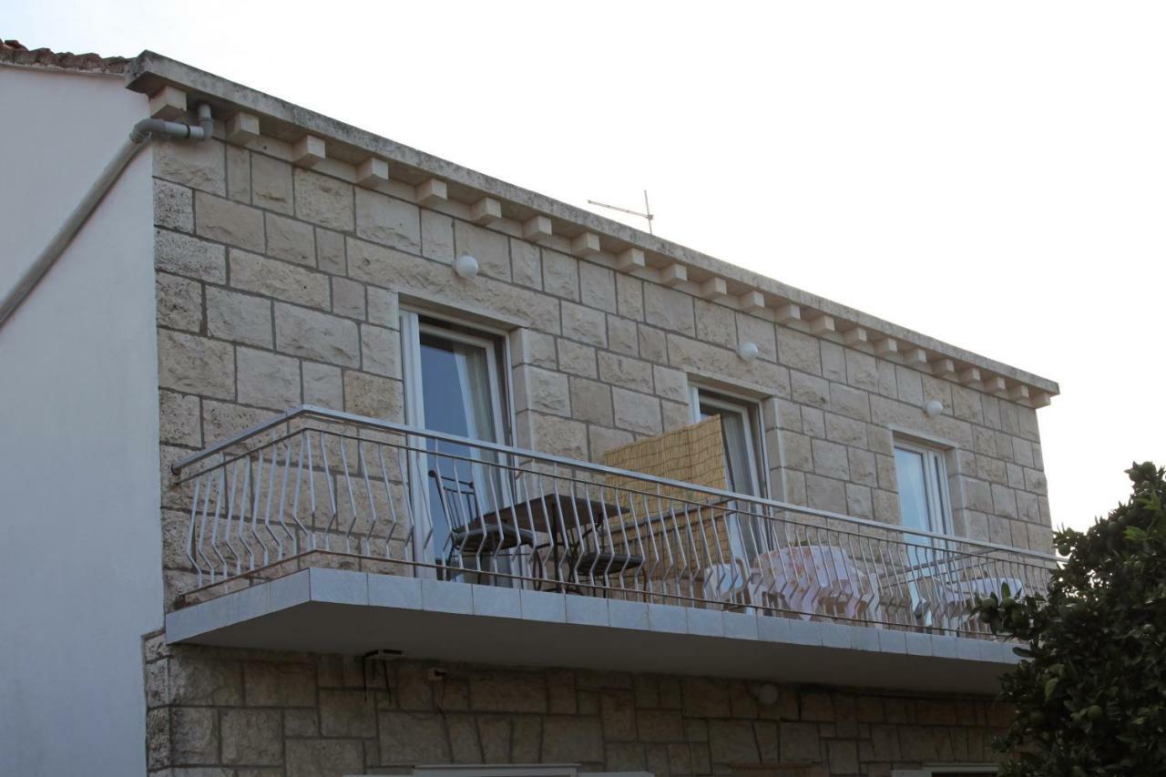 Apartments Lumbardina Lumbarda Buitenkant foto